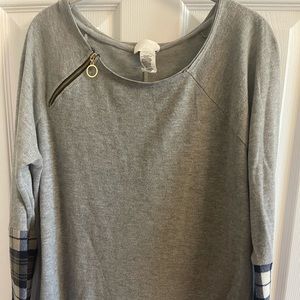 Very soft long sleeve gray top w/flannel sleeves